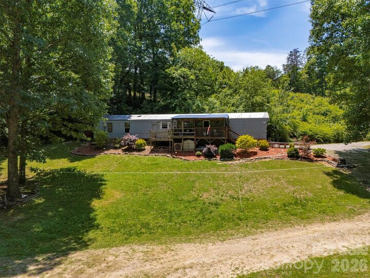 Property Photo: 3901 Hickory Highway NC 28677