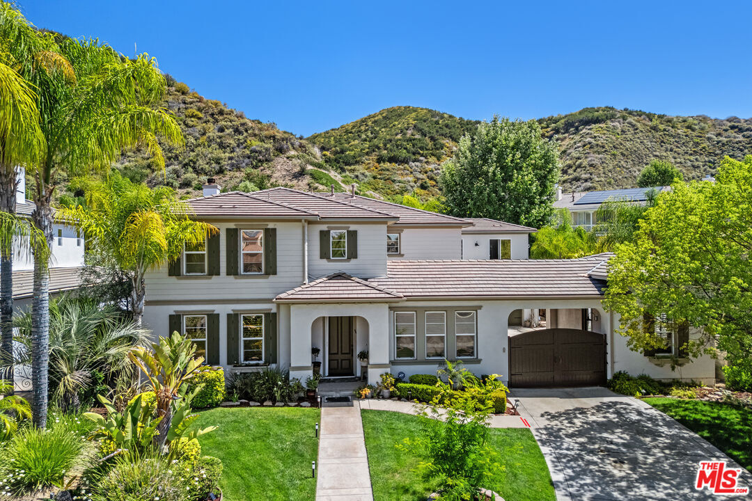 Property Photo: 25514 Brighton Pl CA 91381