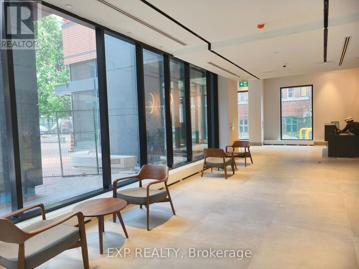 Property Photo:  609 Sherbourne Street 1704  ON M4X 1K7 