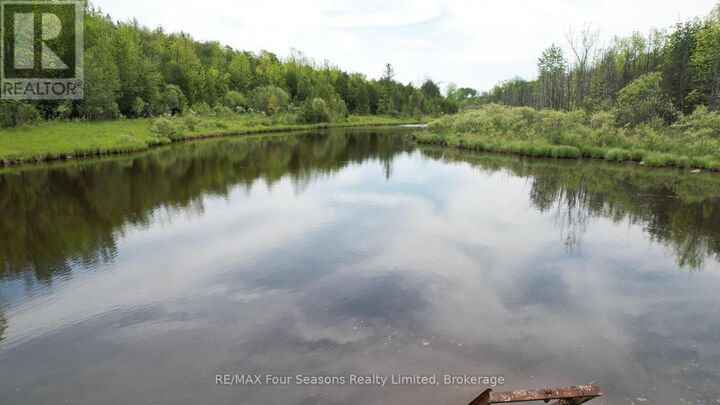 194543 Sideroad 30ndr Sideroad North — photo 1