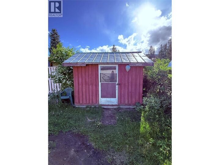 Property Photo: 265 Buchanan Street BC V1A 1V8