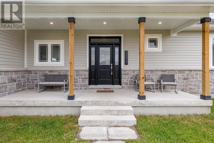 Property Photo:  1077 Shearer Drive  ON K6V 7K1 