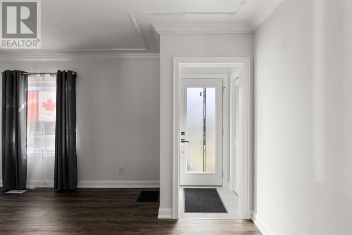 Property Photo: 183 Upton Rd ON P6A 3W5