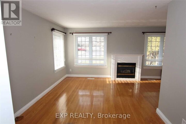Property Photo:  805 Glengrove Street  ON L1J 5C7 