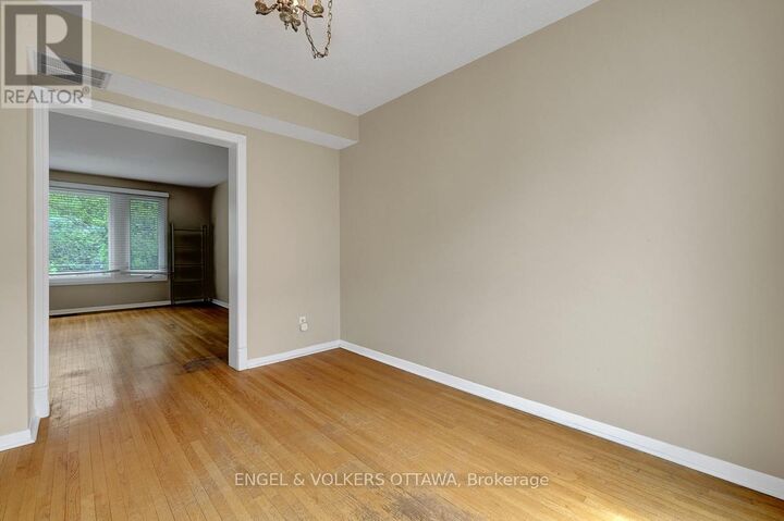 Property Photo:  765 Springland Drive B  ON K1V 6L9 