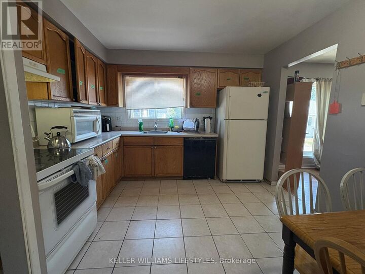 Property Photo:  1840 Culver Drive  ON N5V 3K6 