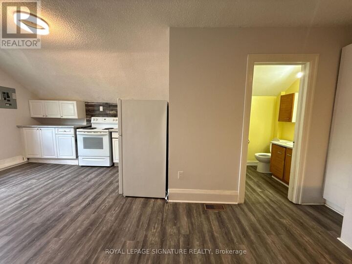 Property Photo:  81 Coulter Avenue  ON M9N 1P7 