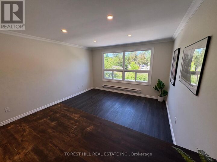 Property Photo:  130 King Street East 8  ON L1C 1N7 