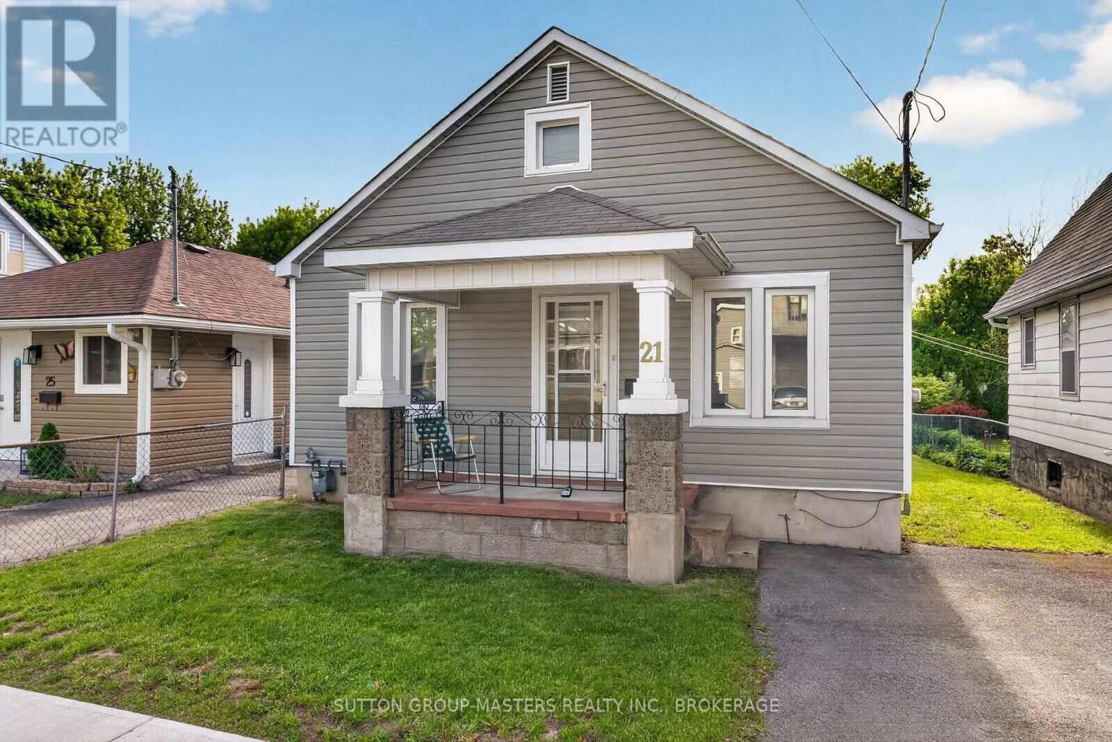 Property Photo:  21 Connaught Street  ON K7K 4W1 