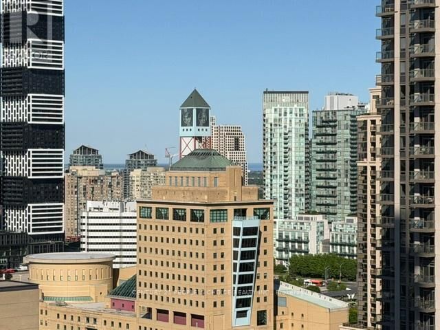 Property Photo:  430 Square One Drive 2105  ON L5B 0L6 