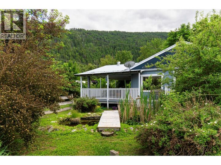 Property Photo:  460 South Nursery Road  BC V0H 1H9 