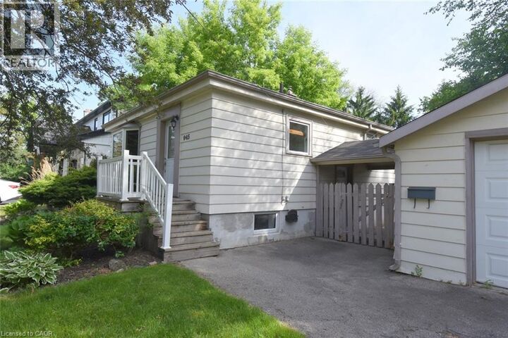 Property Photo:  945 Glen View Avenue  ON L7T 3Y7 