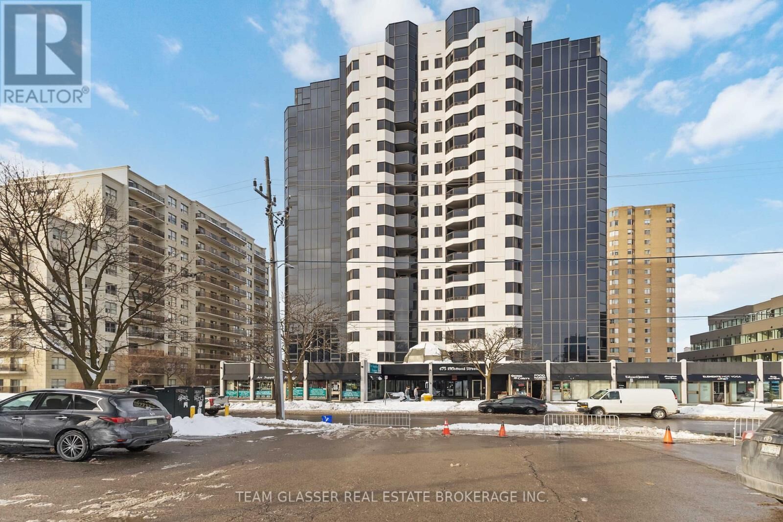 Property Photo:  675 Richmond Street 1211  ON N6A 5X4 