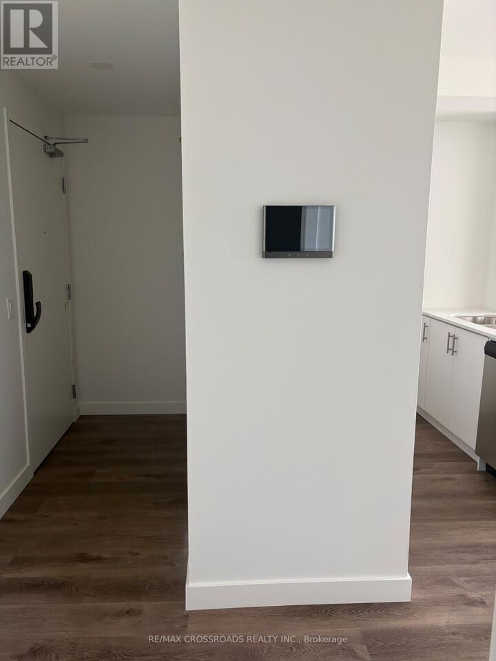Property Photo:  461 Green Road 706  ON L8E 0L5 
