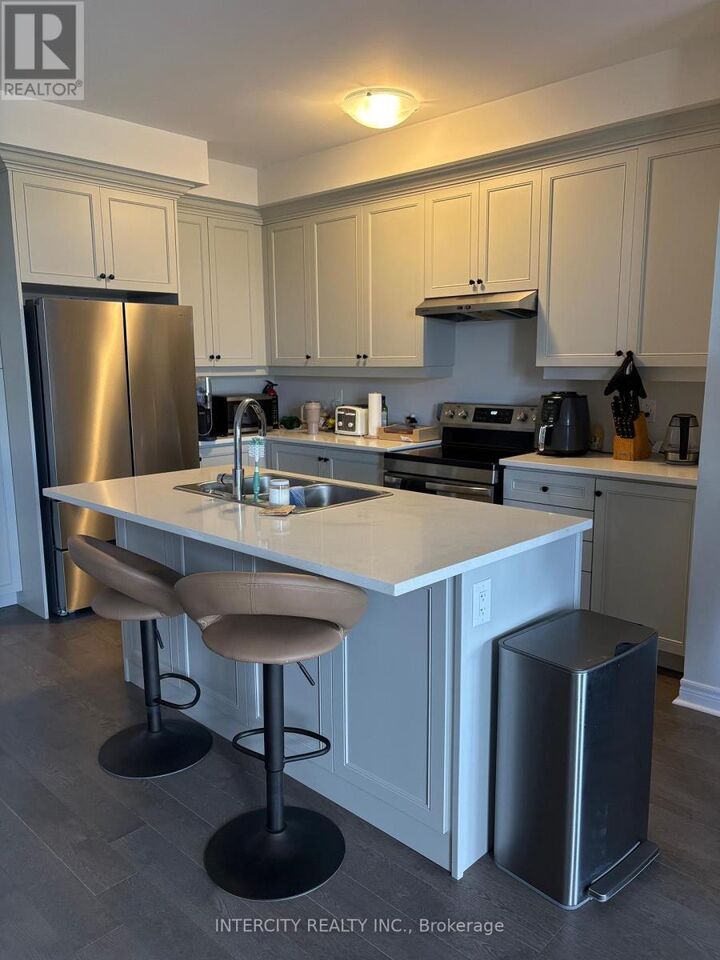 Property Photo:  339 Inspire Boulevard  ON L6R 4E6 