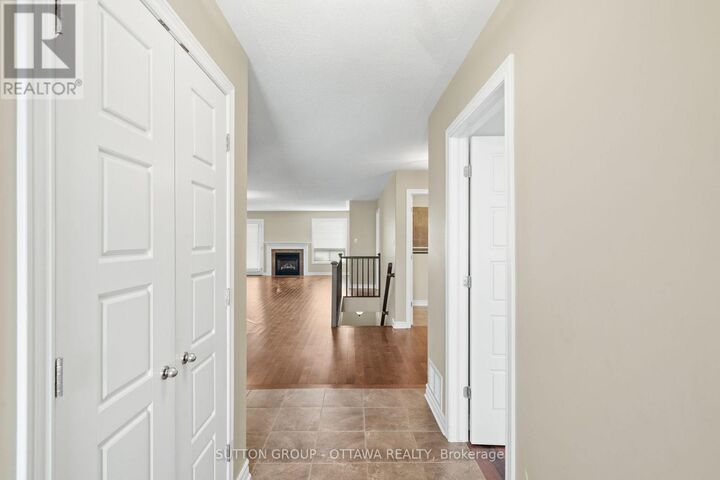 Property Photo:  458 Van Dusen Street  ON K0A 1A0 