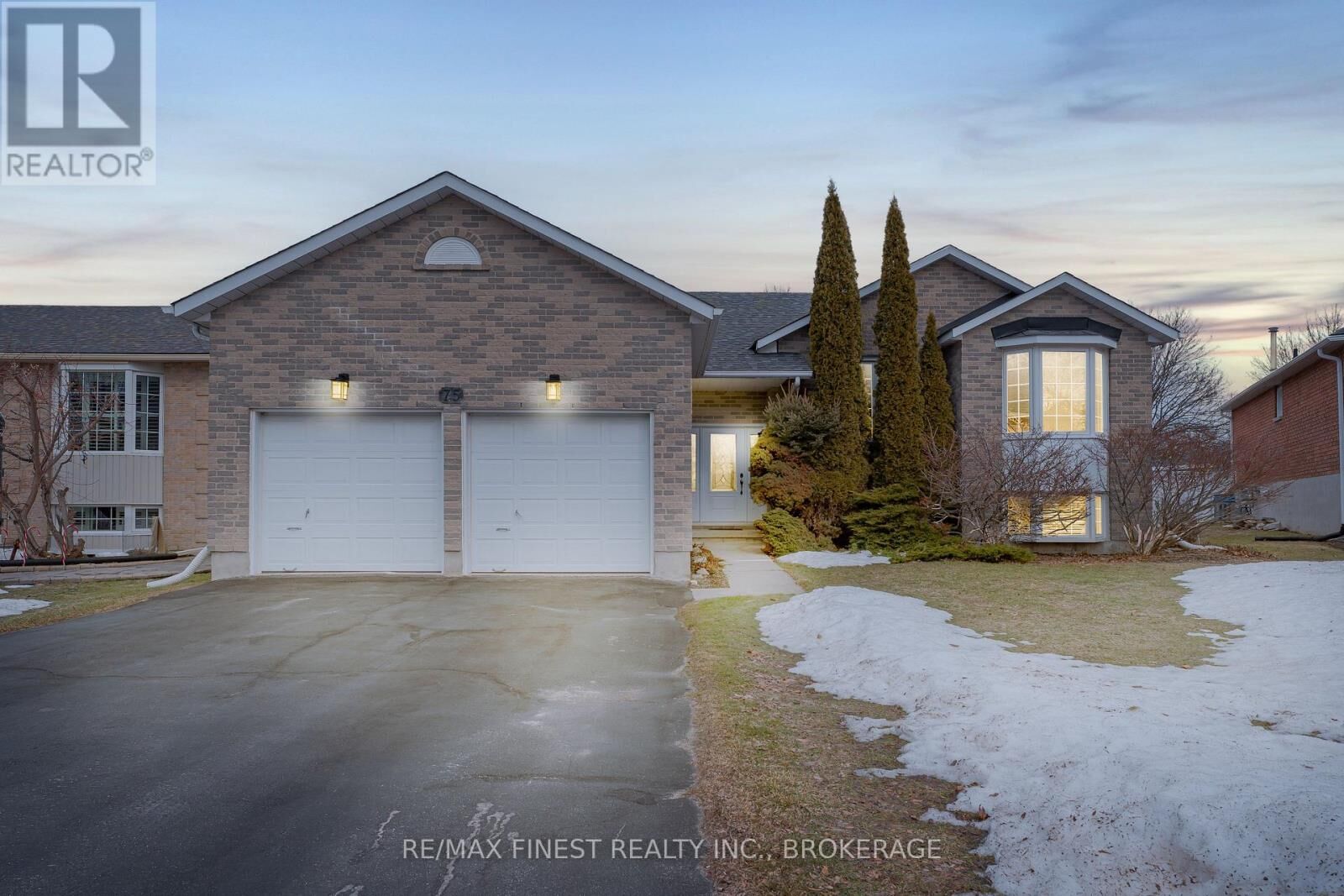 Property Photo:  75 Barker Drive  ON K7K 6X6 