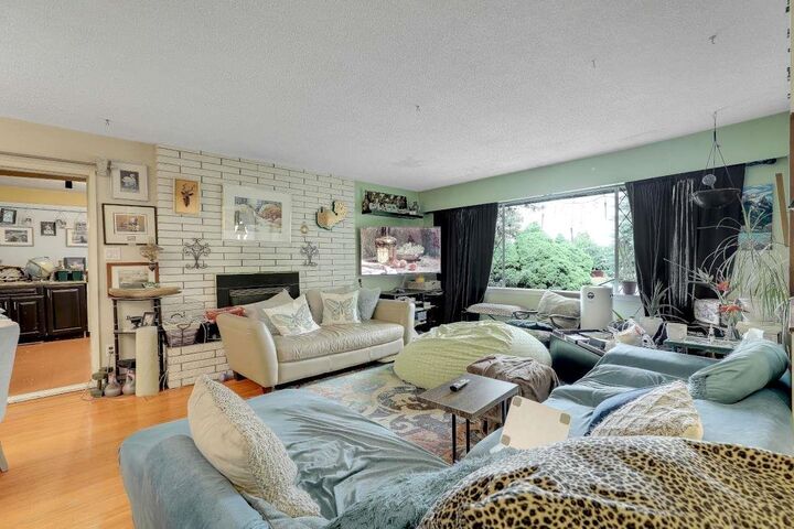 Property Photo: 15064 Peacock Place BC V3R 4W4