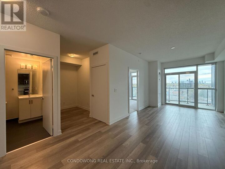 Property Photo:  1603 Eglinton Avenue West 902  ON M6E 0A1 