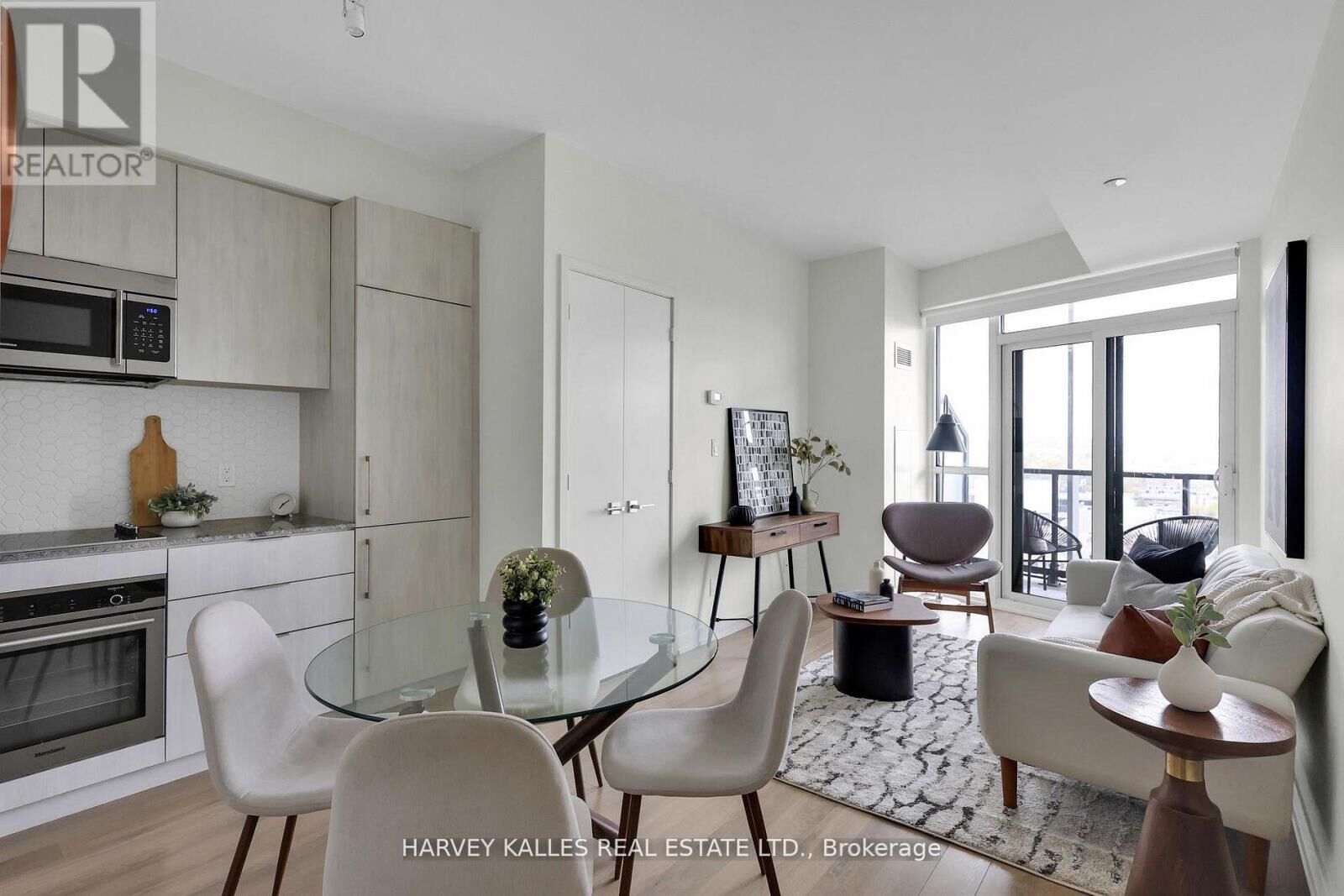 Property Photo:  50 Ordnance Street 1608  ON M6K 0C9 