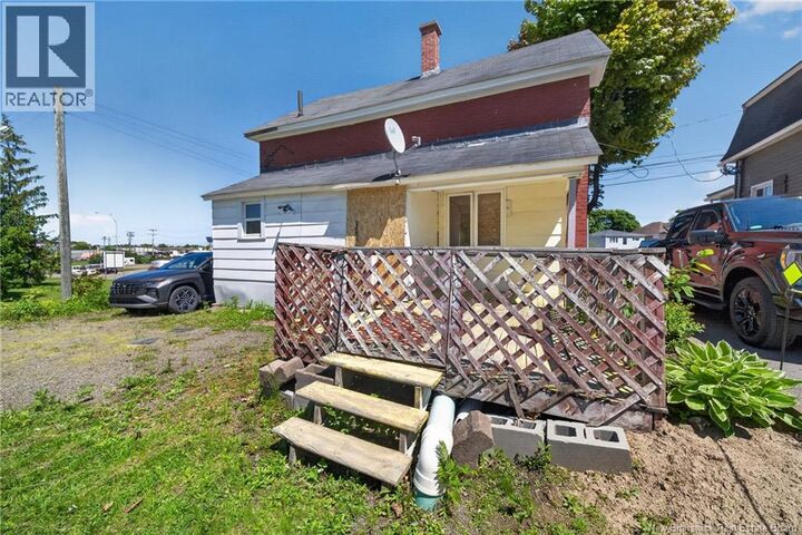 Property Photo:  292 Botsford Street  NB E1C 4X7 