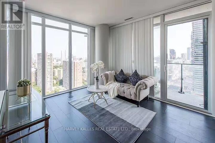 Property Photo:  75 St Nicholas Street 2202  ON M4Y 0A5 