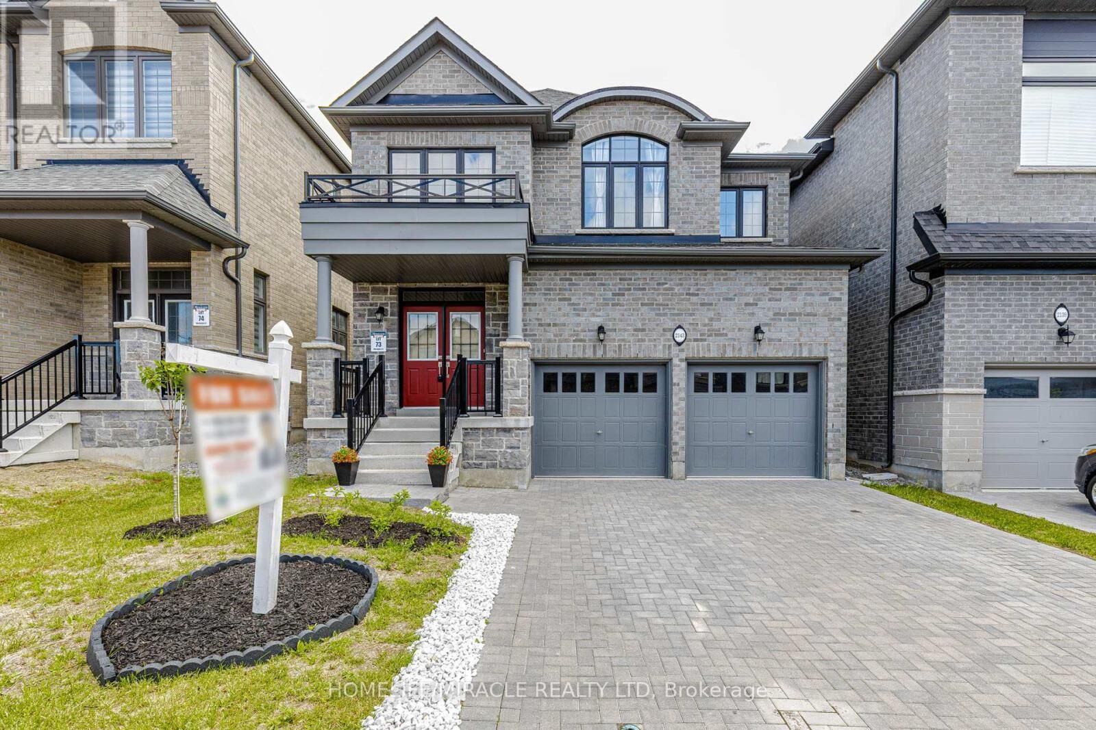 Photo de la propriété:  2143 Hallandale Street  ON L1H 8L7 