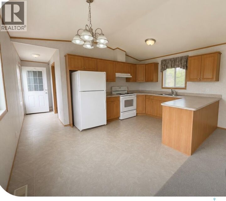 Property Photo:  309 2nd Avenue NW  SK S0M 1A0 