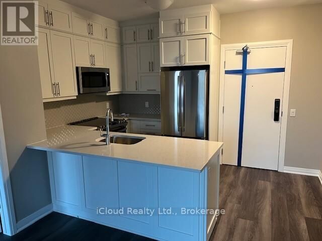 Property Photo:  95 Dundas Street 325  ON L6M 5N4 