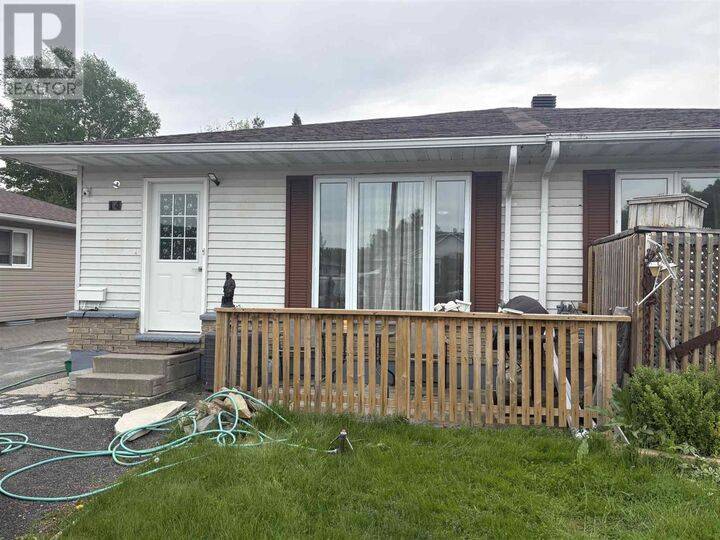 Property Photo:  14 Albert St  ON P5A 2Y8 