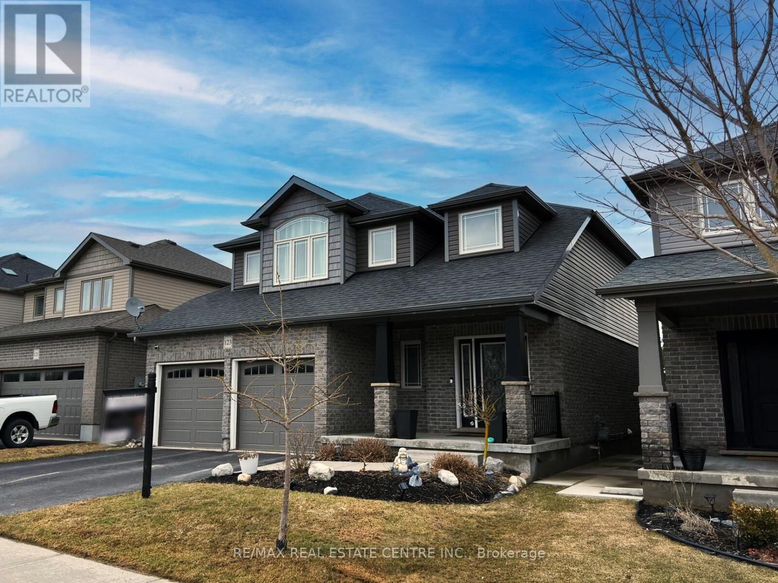 Property Photo:  123 Taylor Drive  ON L9W 6P2 