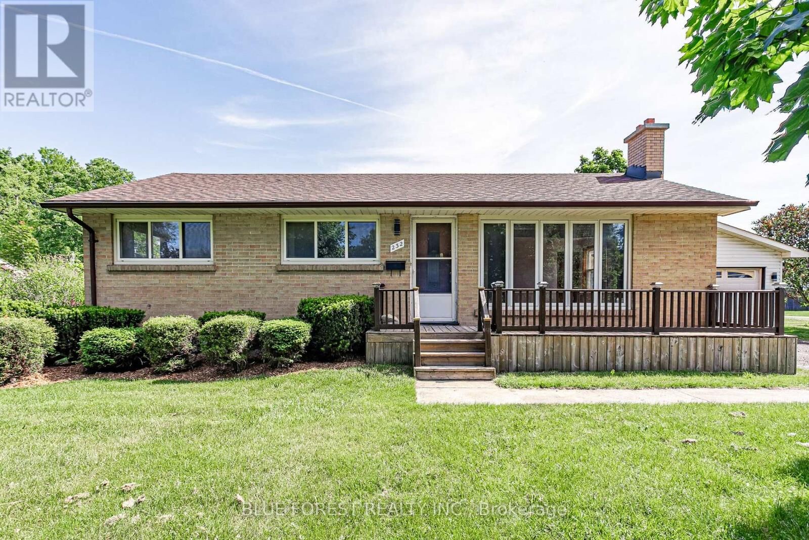 Property Photo:  232 Terrence Avenue  ON N0L 1G3 