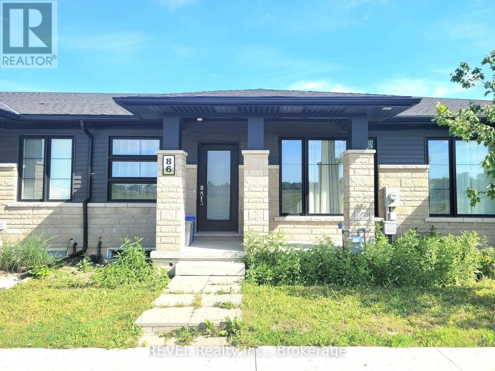 Property Photo: 86 Summersides Boulevard ON L0S 1E6