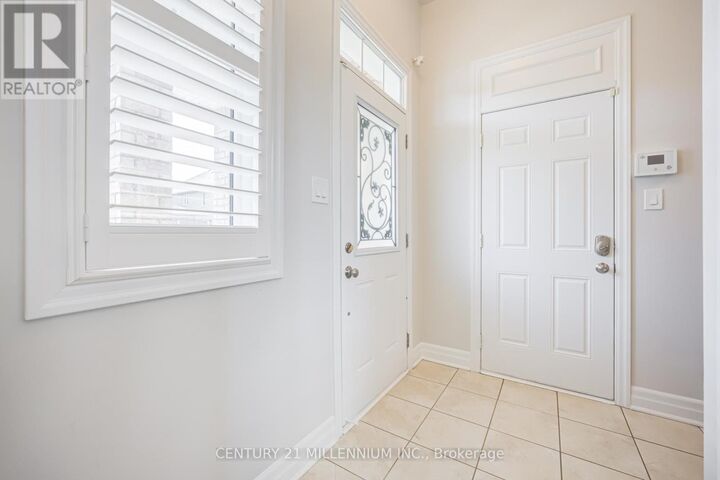 Property Photo:  90 Stedford Crescent  ON L7A 0G4 
