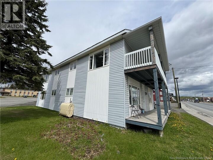 Property Photo:  76 Notre Dame  NB E8B 1H4 