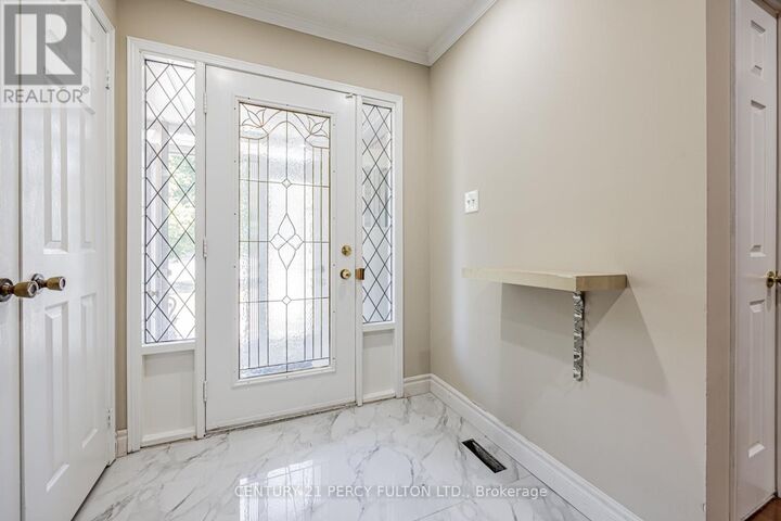 Property Photo:  81 Ennisclare Place  ON L1R 1R9 