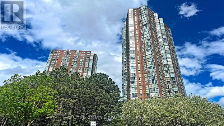 Property Photo: 5 Concorde Place 2502 ON M3C 3M8