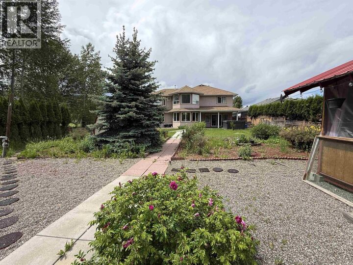 Property Photo: 894 Rolph Street BC V2J 3M1