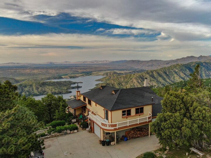 Property Photo: 194 Cedar Lake Drive CA 92407