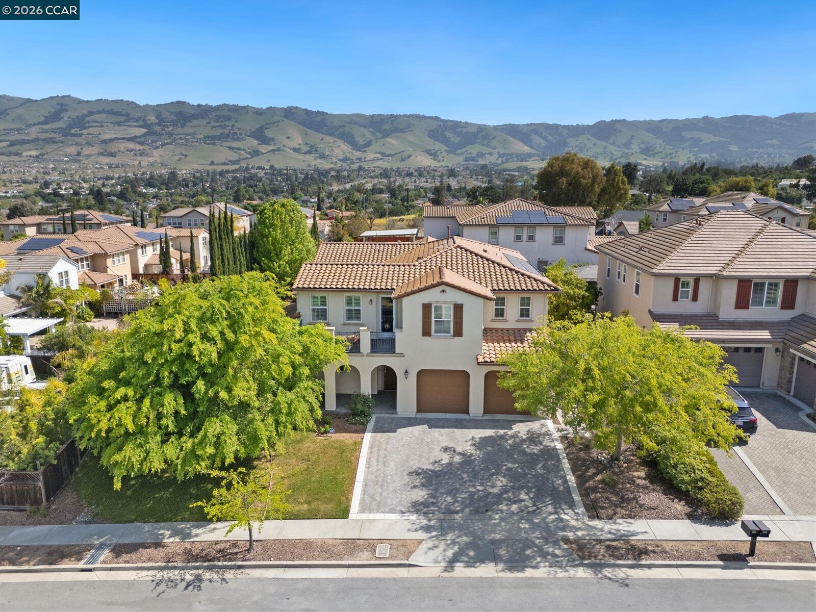 Property Photo: 2854 Lowell Ct CA 95121