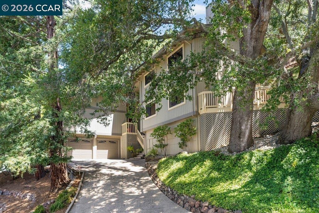 Property Photo:  50 E Altarinda Dr  CA 94563 