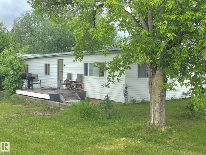 Property Photo:  4916 47 Street  AB T0C 2P0 