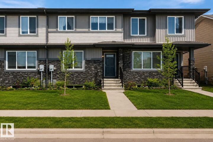 1537 Sandstone Boulevard — photo 1