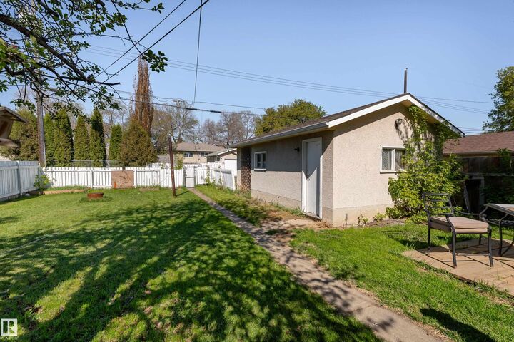 Property Photo:  11910 43 Street NW  AB T5W 2P6 