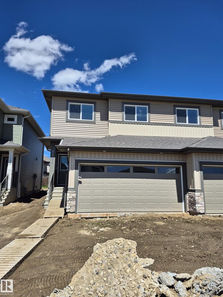 Property Photo: 1186 South Creek Wynd AB T7Z 0P5