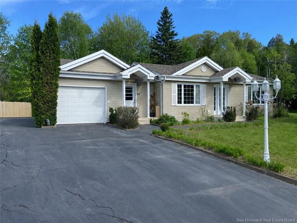 Property Photo:  52 Raymond Street  NB E3V 4Z7 