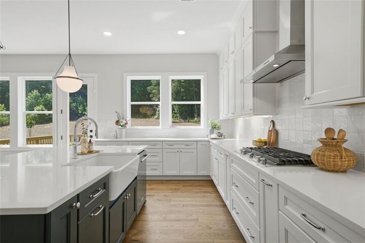 Property Photo:  401 Oakleigh Avenue  GA 30188 