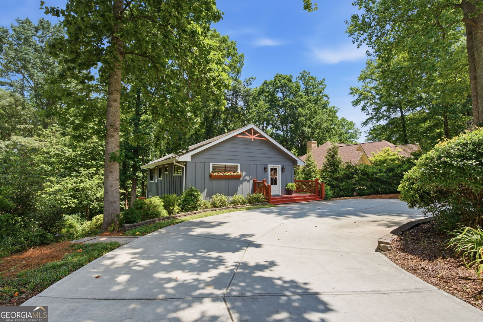 Property Photo: 2665 Brook Valley Drive GA 30041