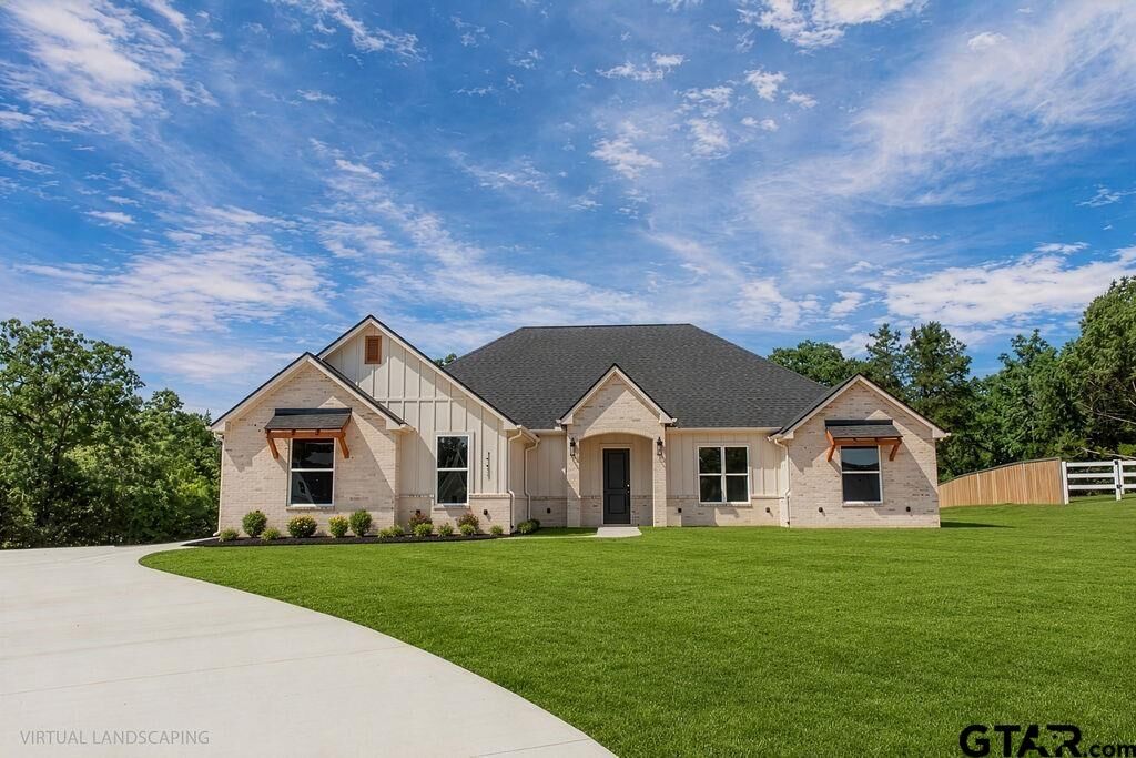 Property Photo: 14657 Woodland Creek Drive TX 75706