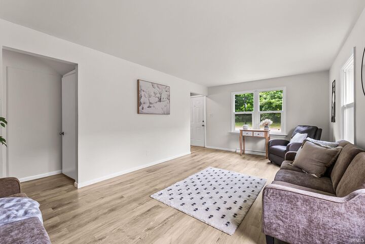Property Photo: 5704 S Calhoun Street IN 46807-3405